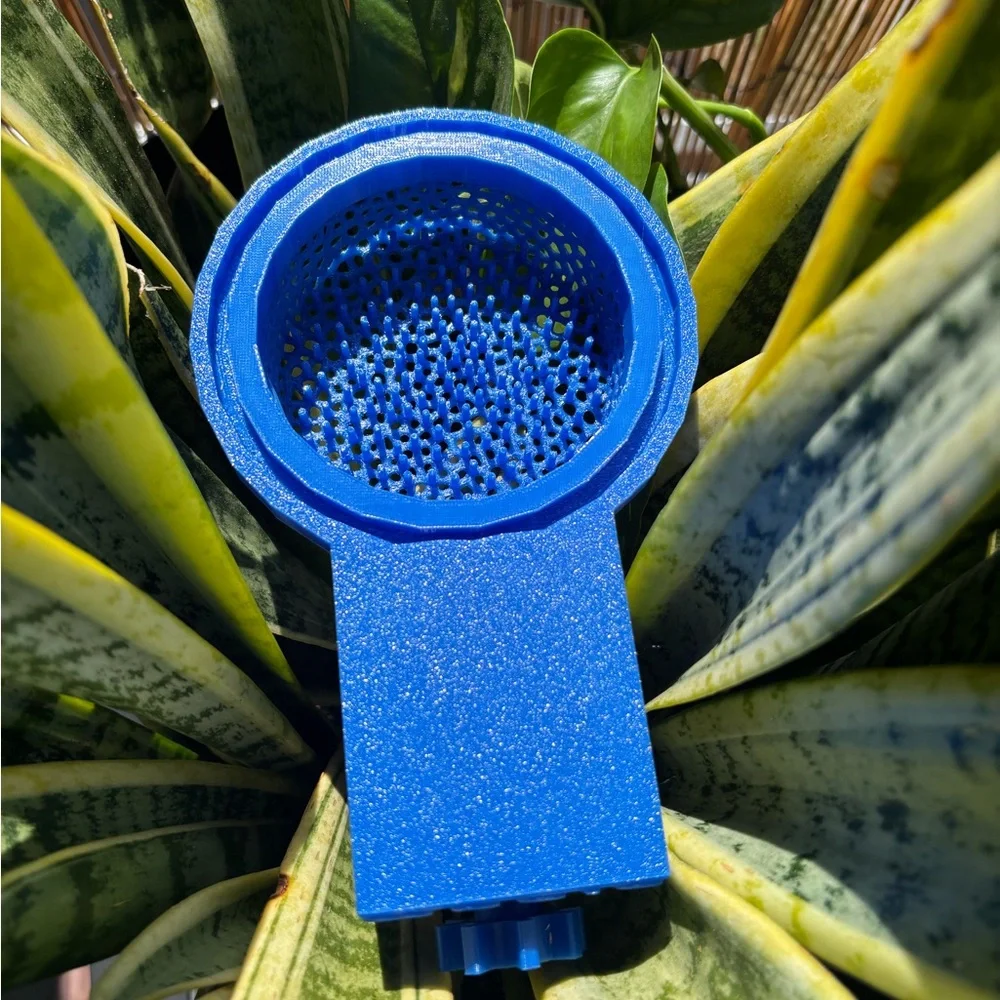 Blue Aquarium Water Change Diffuser - WetCup